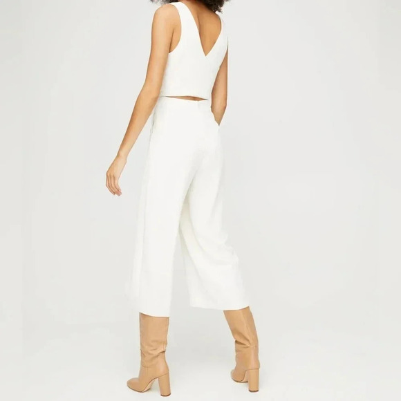Aritzia Wilfred Ecoulement Jumpsuit V-Neck Tie Waist Cut Out Wide Leg Pockets. - Picture 6 of 16